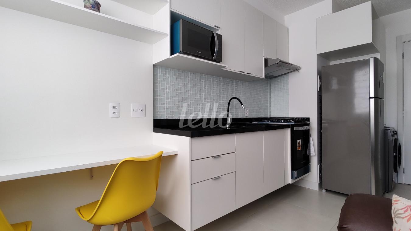 SALA INTEGRADA A COZINHA de Apartamento para alugar, Padrão com 24 m², 1 quarto e em Vila Prudente - São Paulo