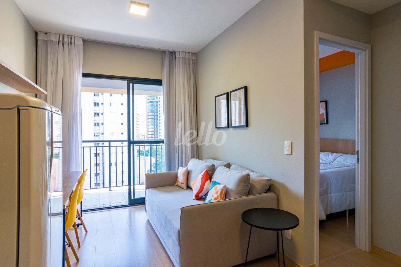 SALA de Apartamento à venda, Padrão com 32 m², 1 quarto e em Vila Pompeia - São Paulo