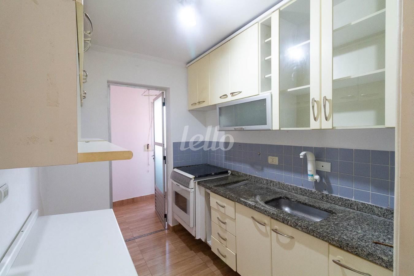 COZINHA de Apartamento à venda, Padrão com 68 m², 3 quartos e 2 vagas em Vila Aurora - São Paulo