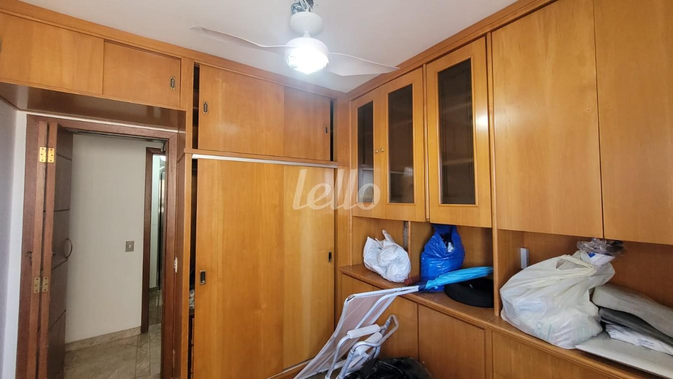 1º DORMITÓRIO de Apartamento à venda, Padrão com 76 m², 2 quartos e 1 vaga em Vila Santa Clara - São Paulo