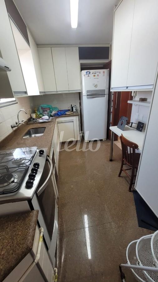 COZINHA de Apartamento à venda, Padrão com 76 m², 2 quartos e 1 vaga em Vila Santa Clara - São Paulo