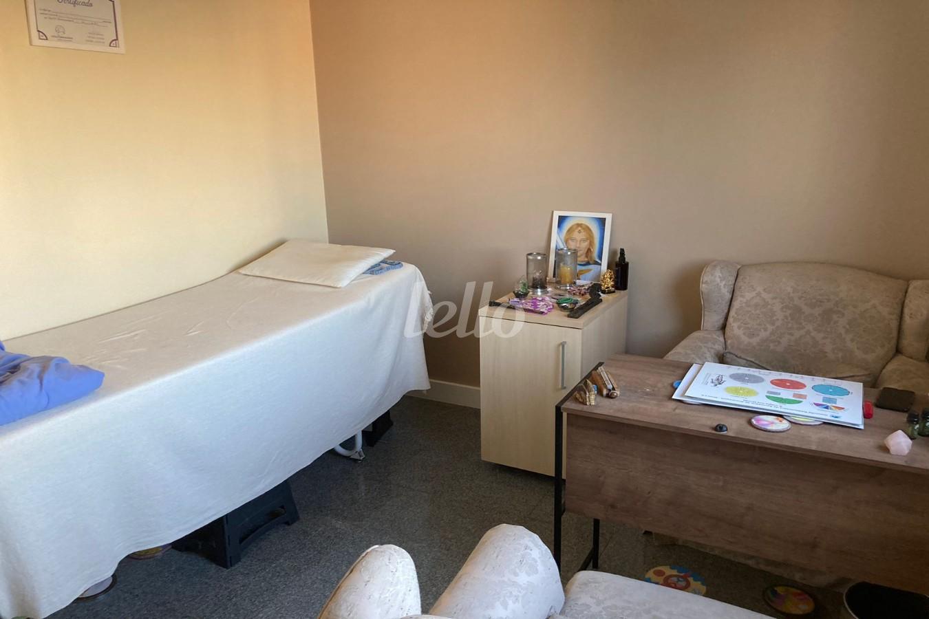 DORMITORIO de Sala / Conjunto para alugar, Padrão com 40 m², e 1 vaga em Indianópolis - São Paulo