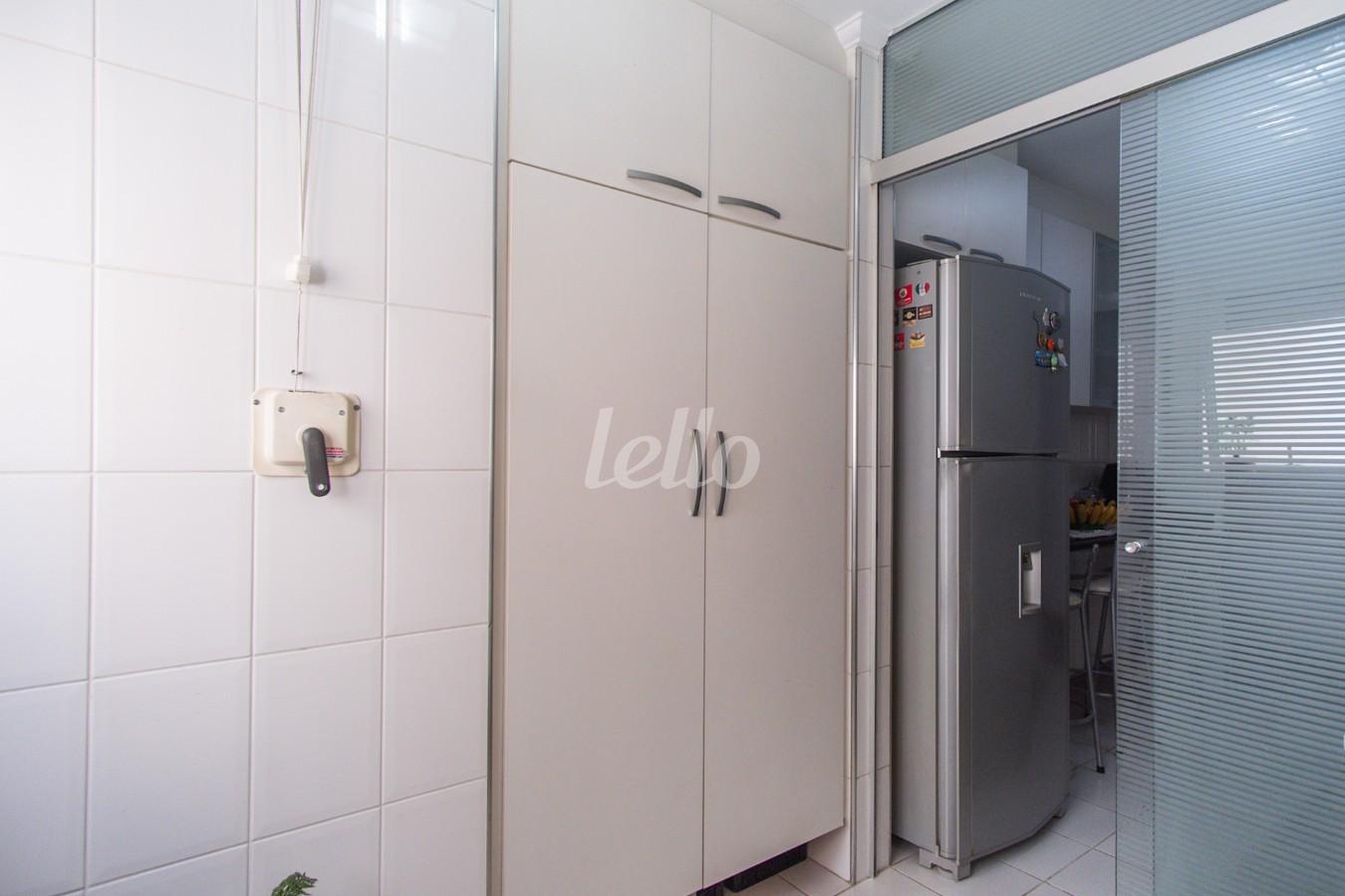 06AREA-DE-SERVICO_002 de Apartamento à venda, cobertura - Padrão com 170 m², 3 quartos e 2 vagas em Tatuapé - São Paulo