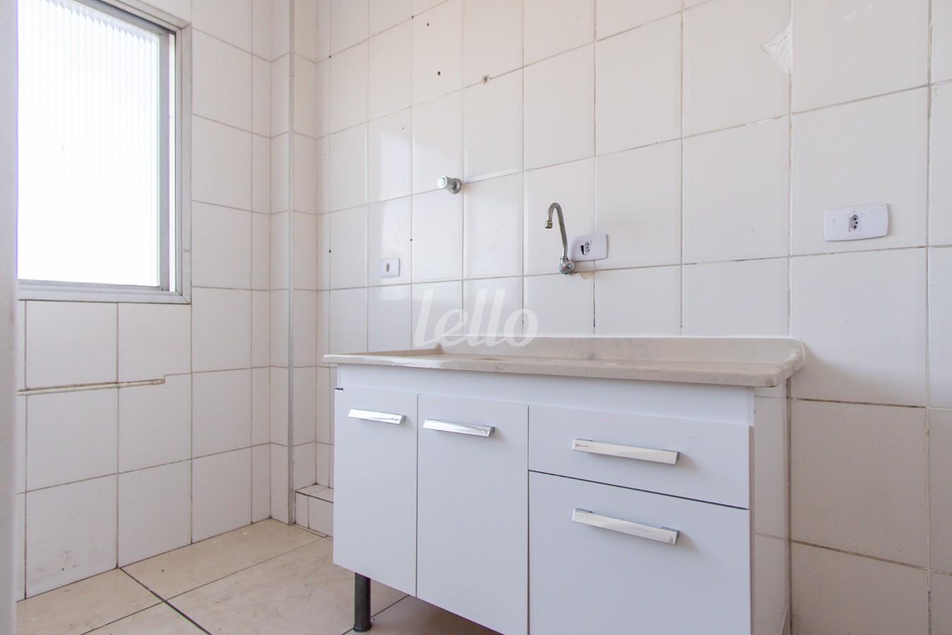 08COZINHA_001 de Apartamento para alugar, Padrão com 50 m², 2 quartos e 1 vaga em Cangaiba - São Paulo