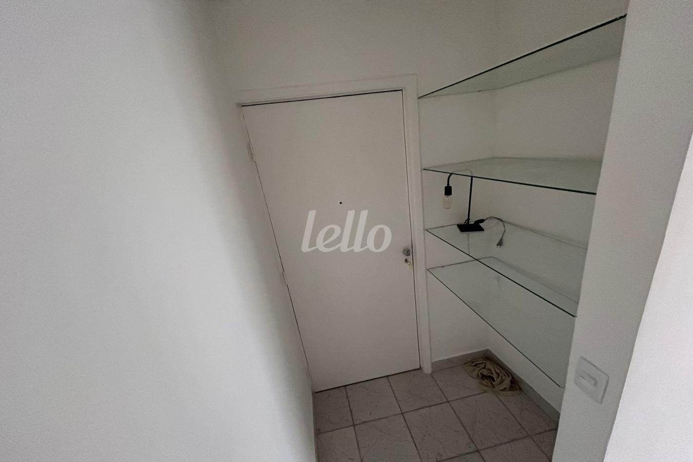 HALL de Apartamento à venda, Padrão com 35 m², 1 quarto e 1 vaga em Jardim Paulista - São Paulo