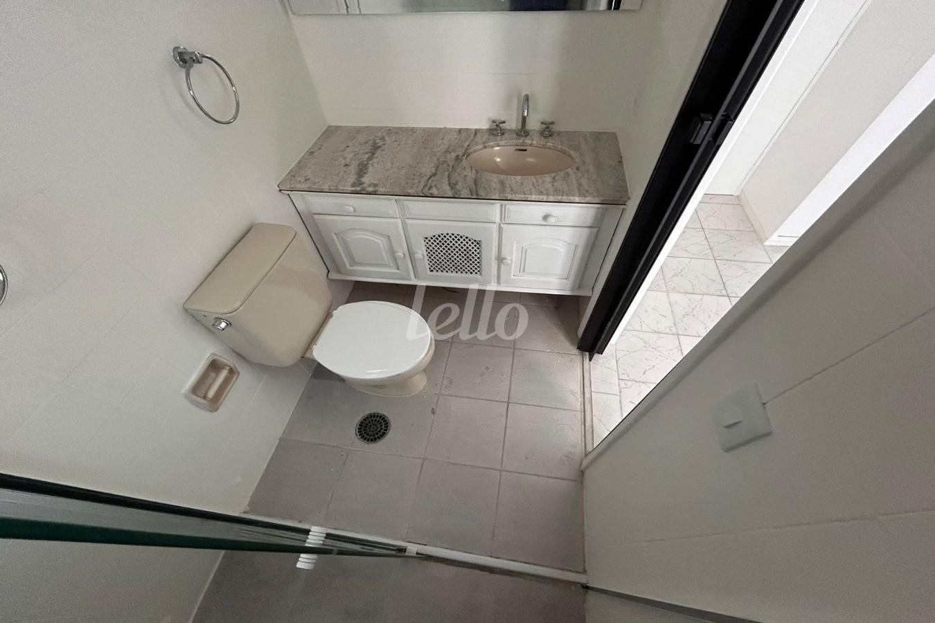 BANHEIRO de Apartamento à venda, Padrão com 35 m², 1 quarto e 1 vaga em Jardim Paulista - São Paulo