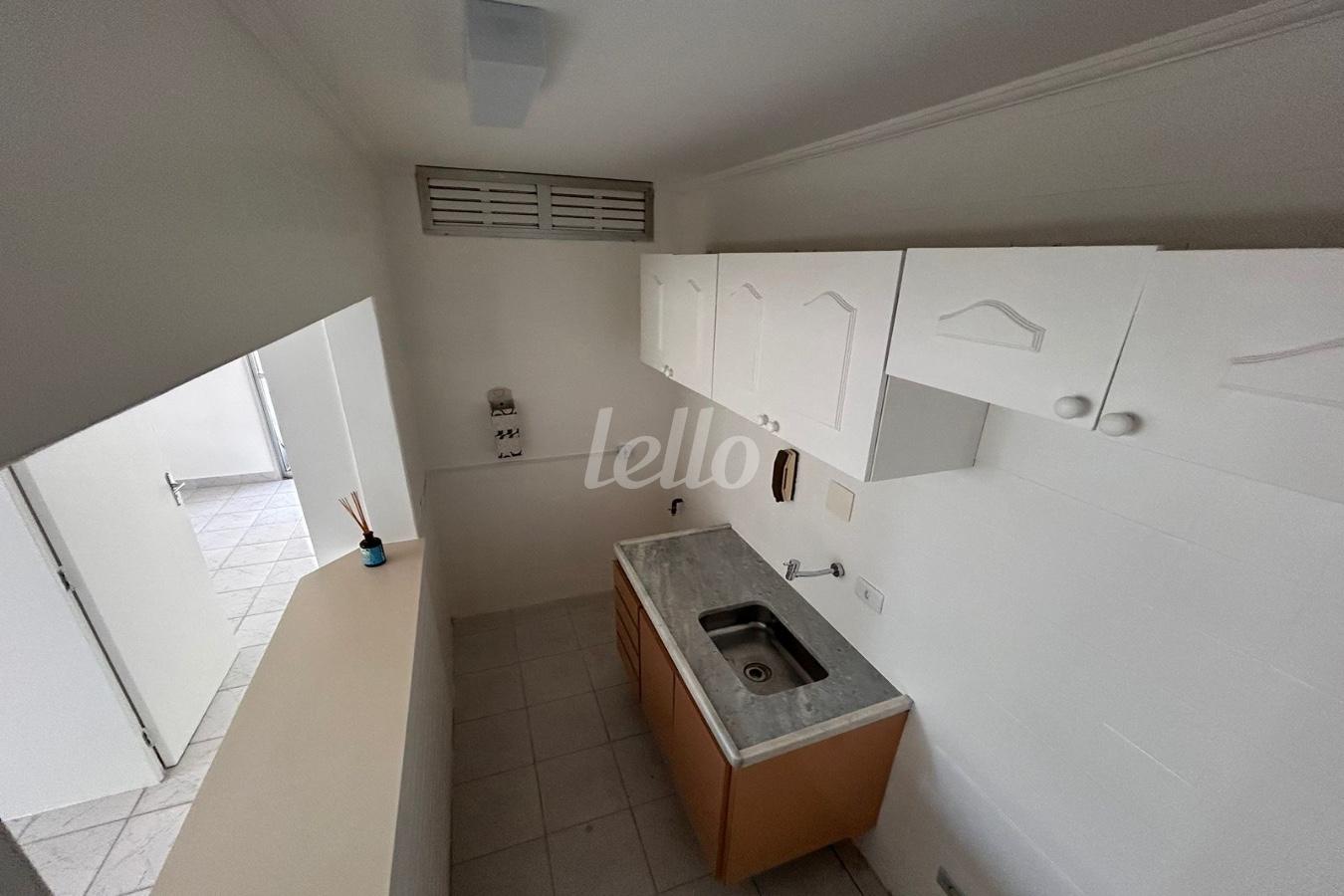 COZINHA de Apartamento à venda, Padrão com 35 m², 1 quarto e 1 vaga em Jardim Paulista - São Paulo