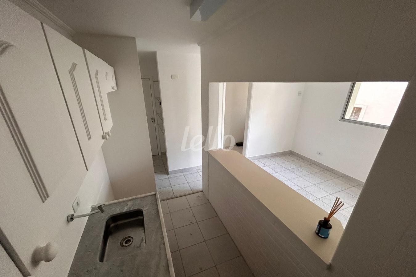 COZINHA de Apartamento à venda, Padrão com 35 m², 1 quarto e 1 vaga em Jardim Paulista - São Paulo