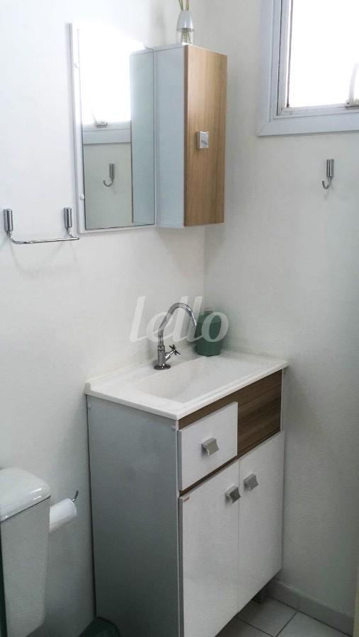 BANHEIRO SOCIAL de Apartamento para alugar, Padrão com 30 m², 1 quarto e em Brás - São Paulo