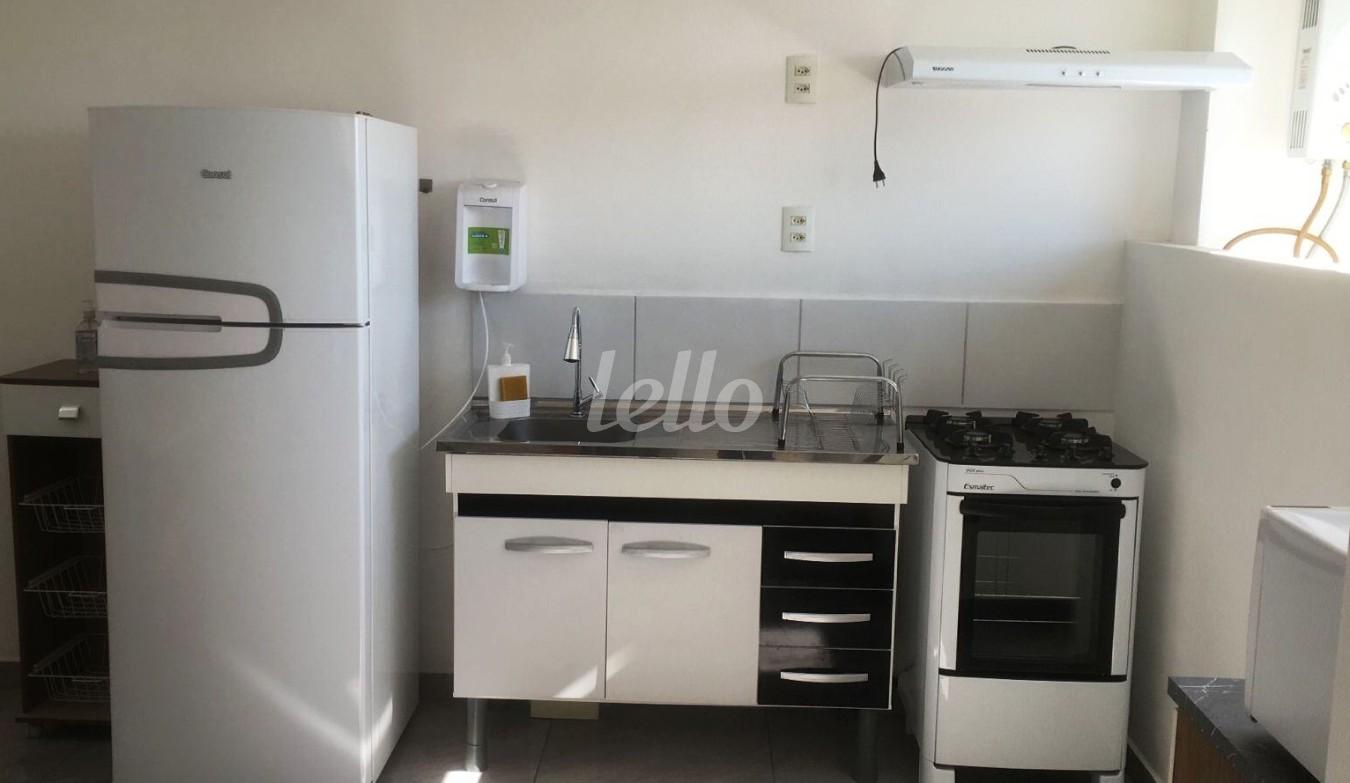 COZINHA de Apartamento para alugar, Padrão com 30 m², 1 quarto e em Brás - São Paulo