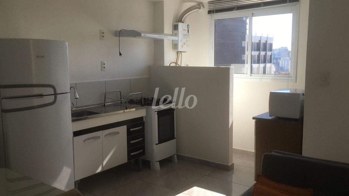 COZINHA de Apartamento para alugar, Padrão com 30 m², 1 quarto e em Brás - São Paulo