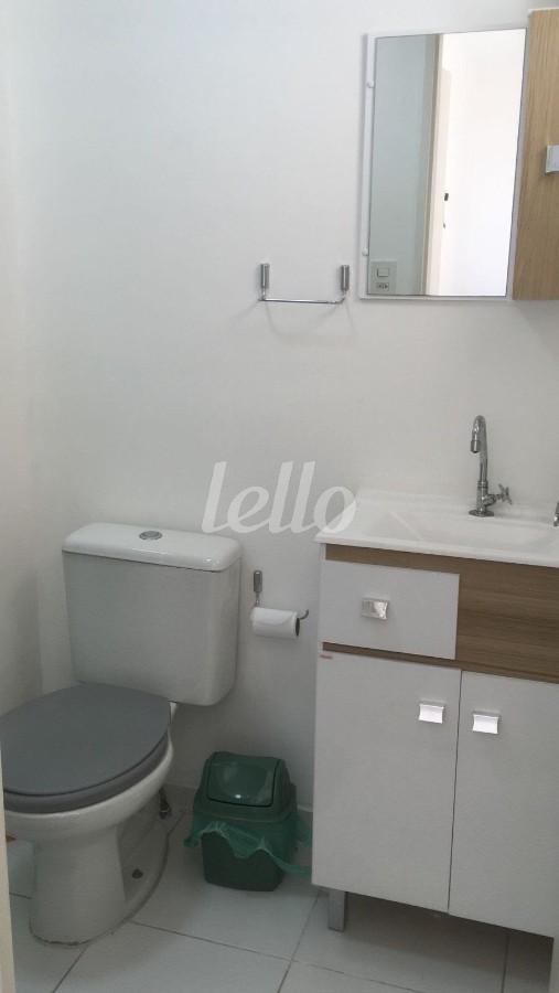 BANHEIRO SOCIAL de Apartamento para alugar, Padrão com 30 m², 1 quarto e em Brás - São Paulo