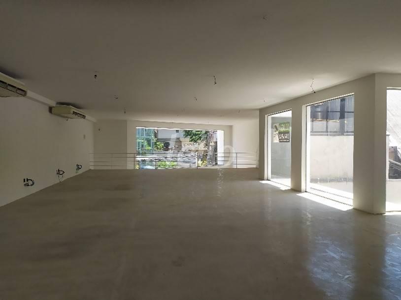 SALA de Prédio Comercial para alugar, Monousuário com 700 m², e 5 vagas em Vila Olímpia - São Paulo