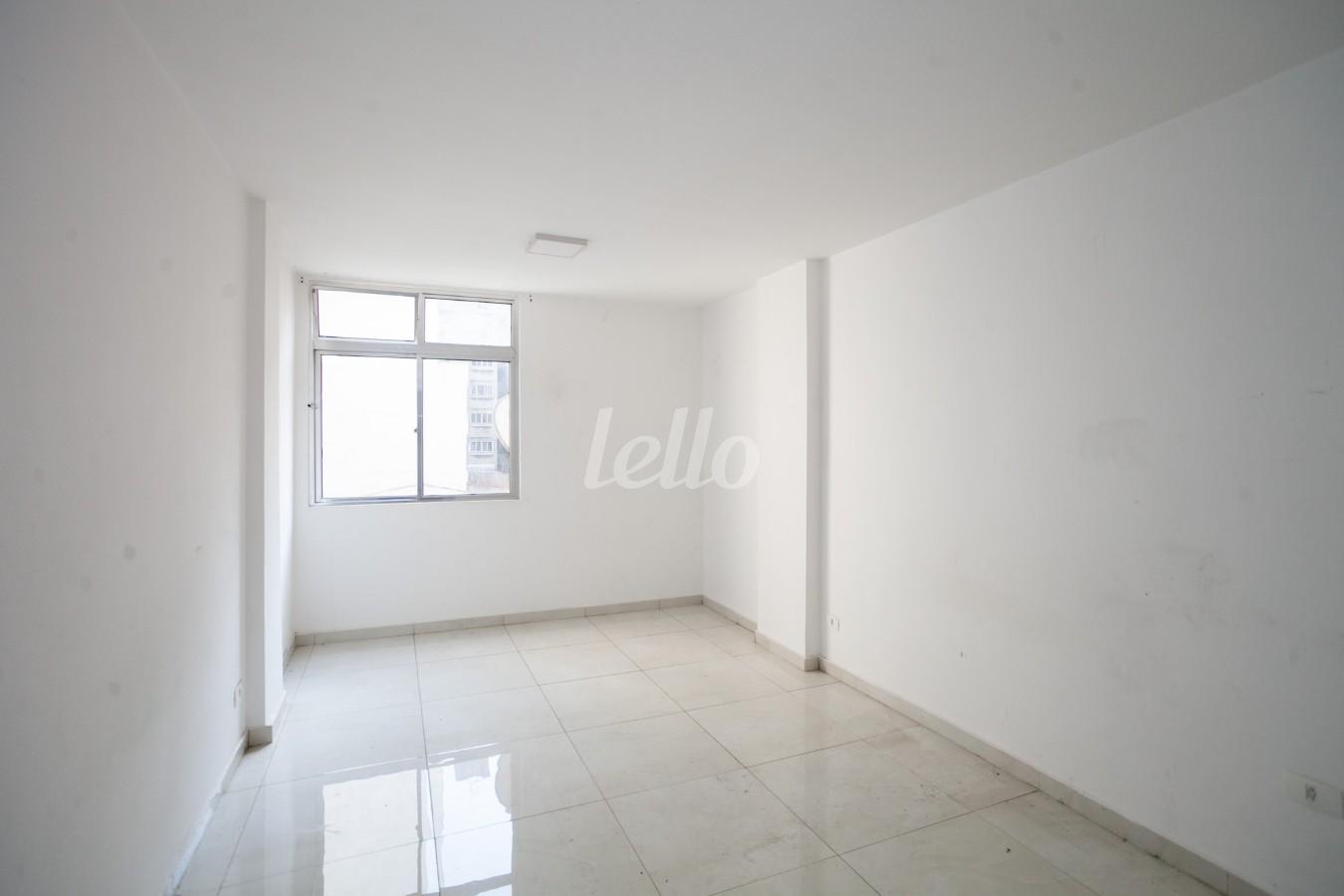 SALA de Apartamento para alugar, Padrão com 32 m², e em Vila Buarque - São Paulo