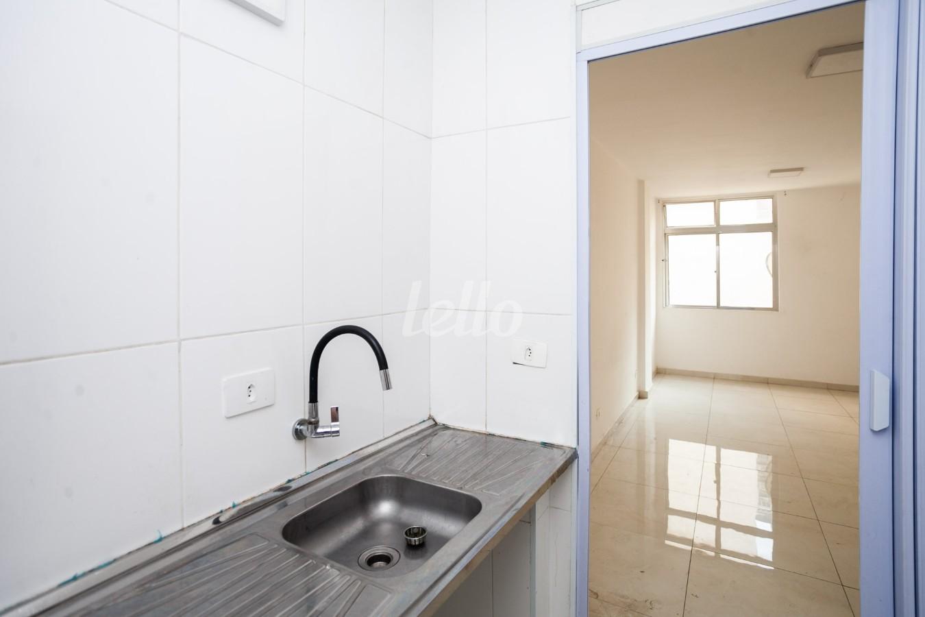 COZINHA de Apartamento para alugar, Padrão com 32 m², e em Vila Buarque - São Paulo