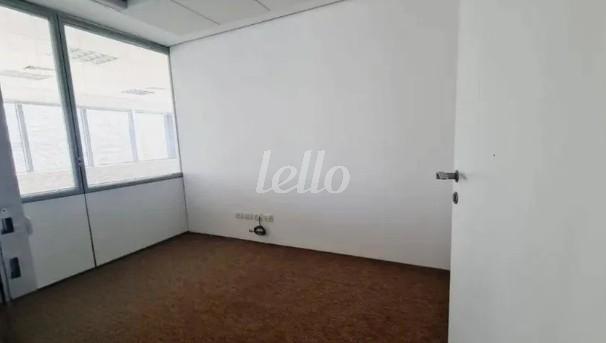 SALA de Sala / Conjunto para alugar, Padrão com 125 m², e 2 vagas em Itaim Bibi - São Paulo