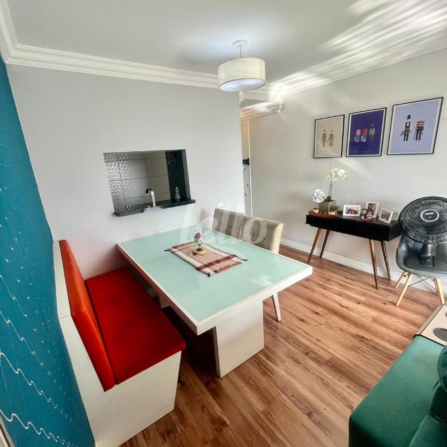 LIVING de Apartamento à venda, Padrão com 60 m², 3 quartos e em Vila Independência - São Paulo